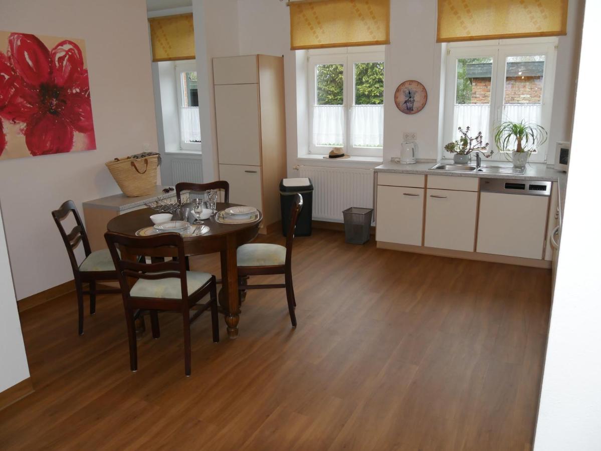 Lindenhof Wohnung 2, Erdgeschoss Vipperow Extérieur photo