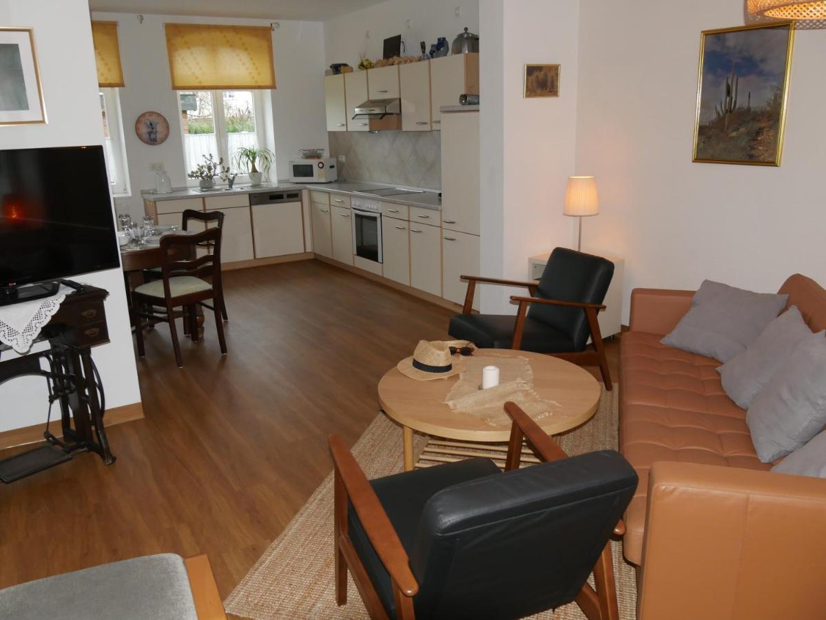 Lindenhof Wohnung 2, Erdgeschoss Vipperow Extérieur photo
