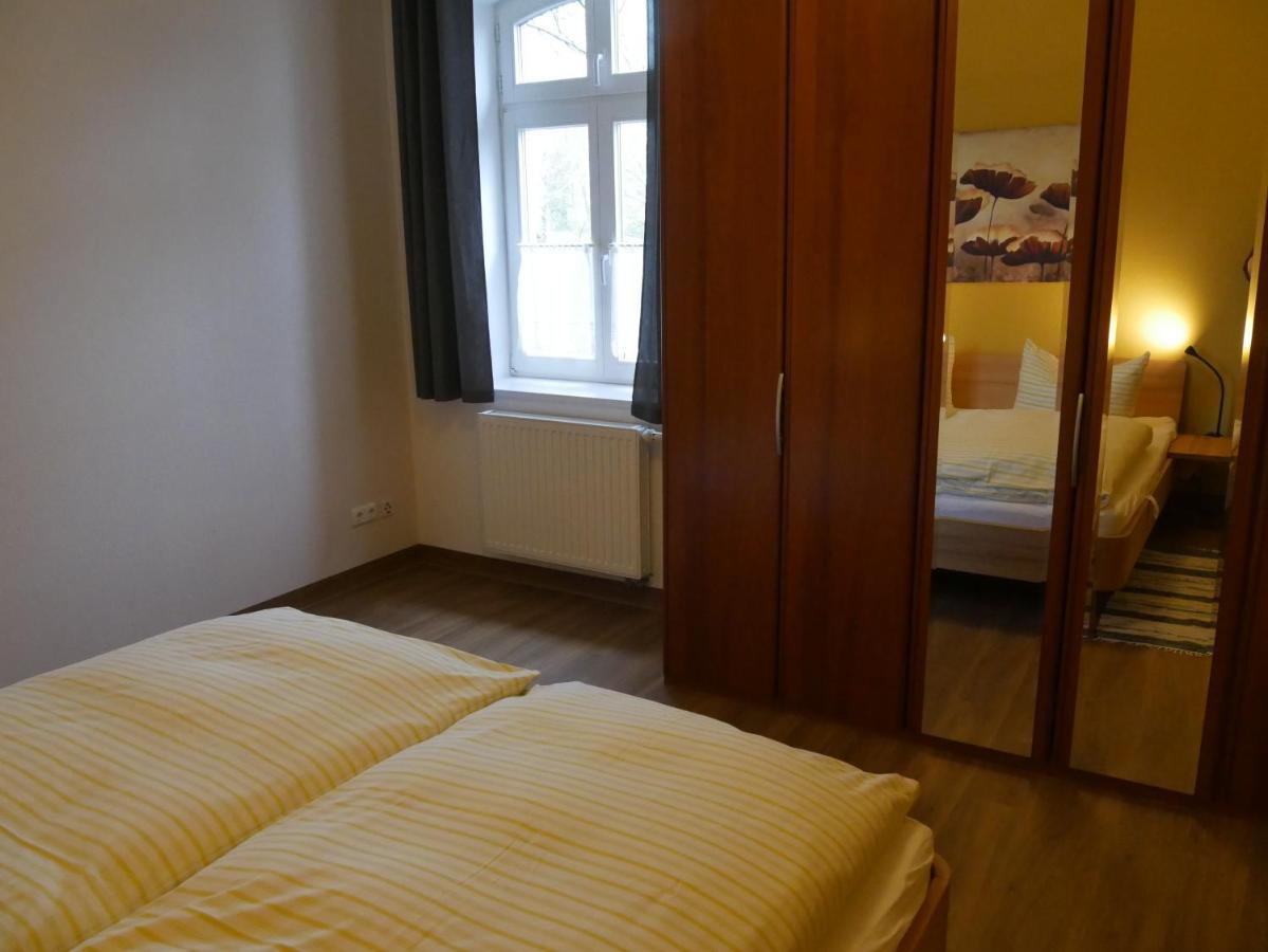Lindenhof Wohnung 2, Erdgeschoss Vipperow Extérieur photo