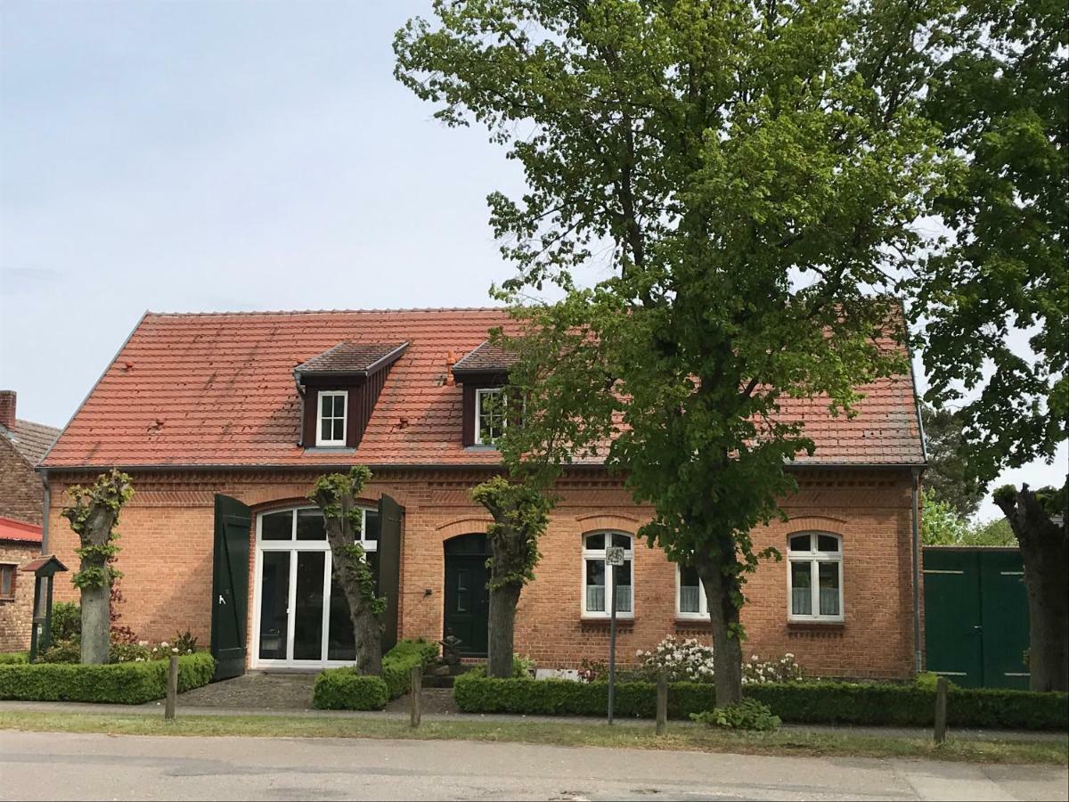 Lindenhof Wohnung 2, Erdgeschoss Vipperow Extérieur photo